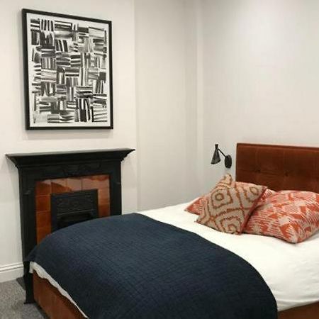 Stylish Home In Streatham. Лондон Экстерьер фото